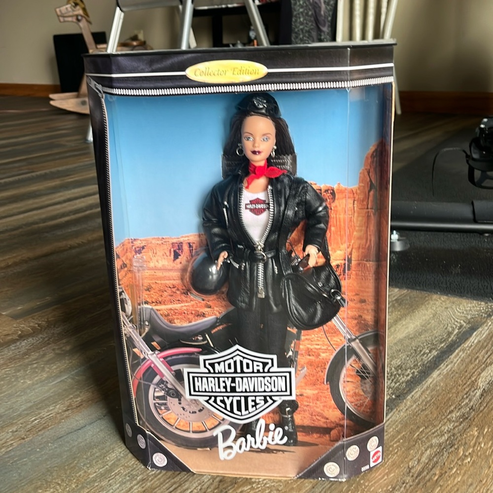 Nib Harley-Davidson Barbie! 1998 Collector’s Edition
